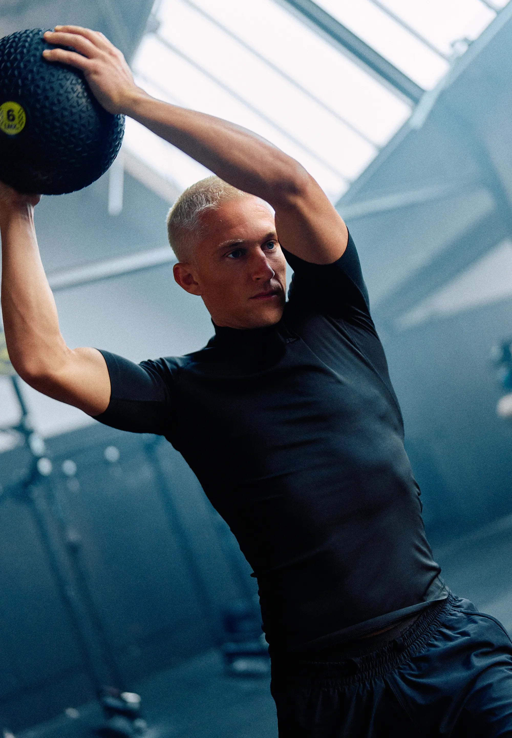 MEN'S SHORT SLEEVE COMPRESSION SHIRT