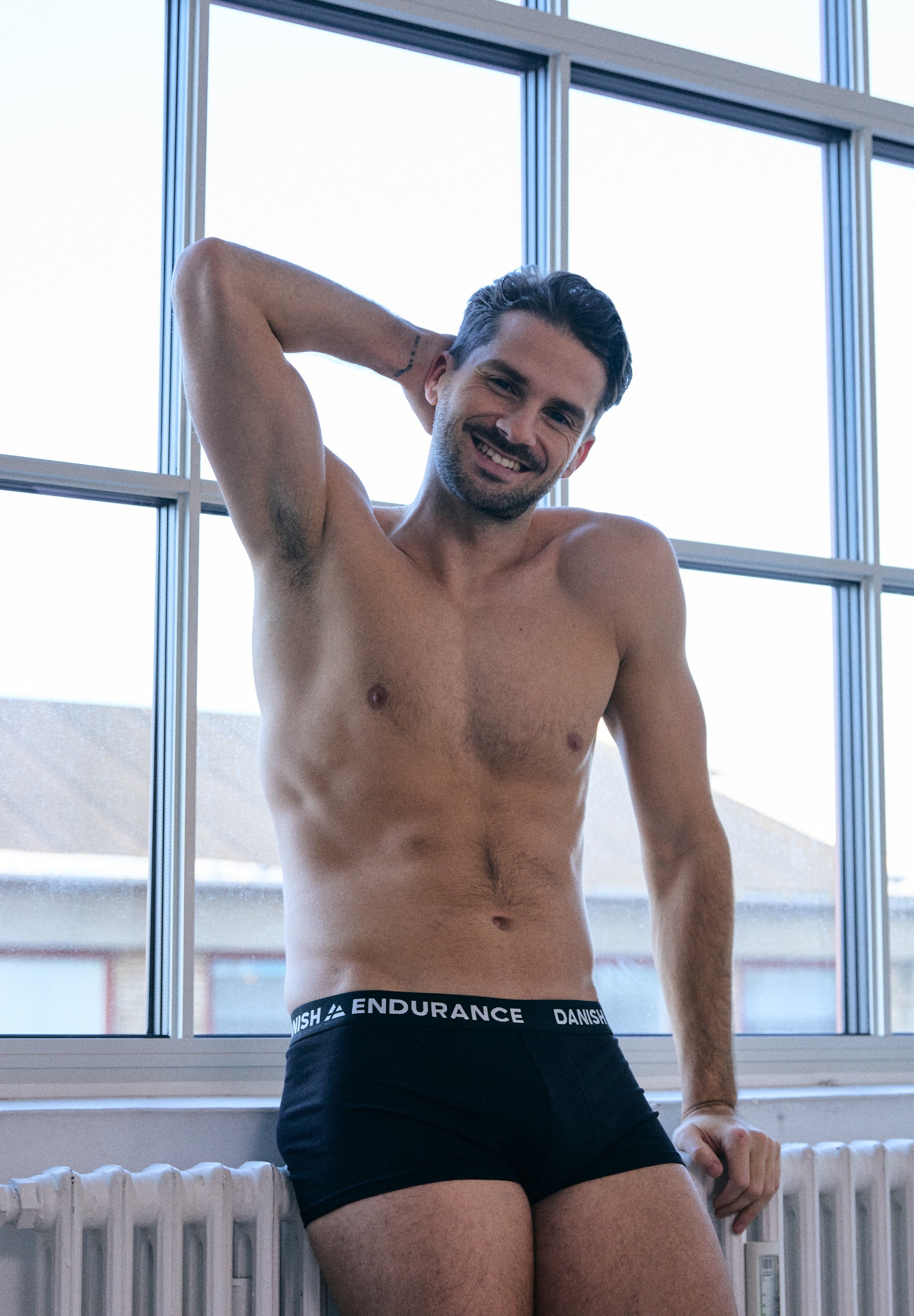 SHORT TRUNKS