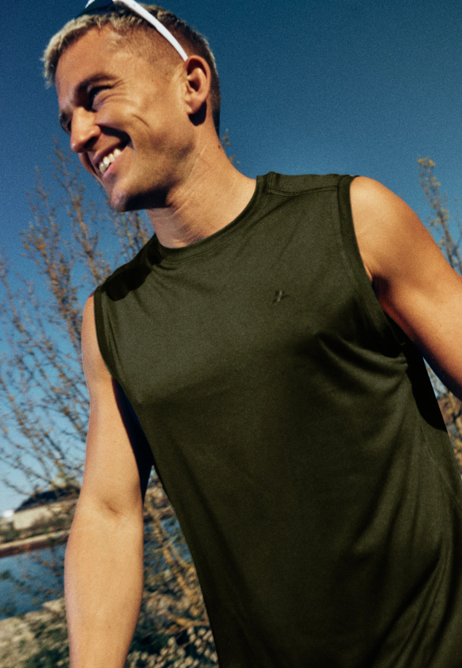 MOMENTUM RUNNING TANK TOP
