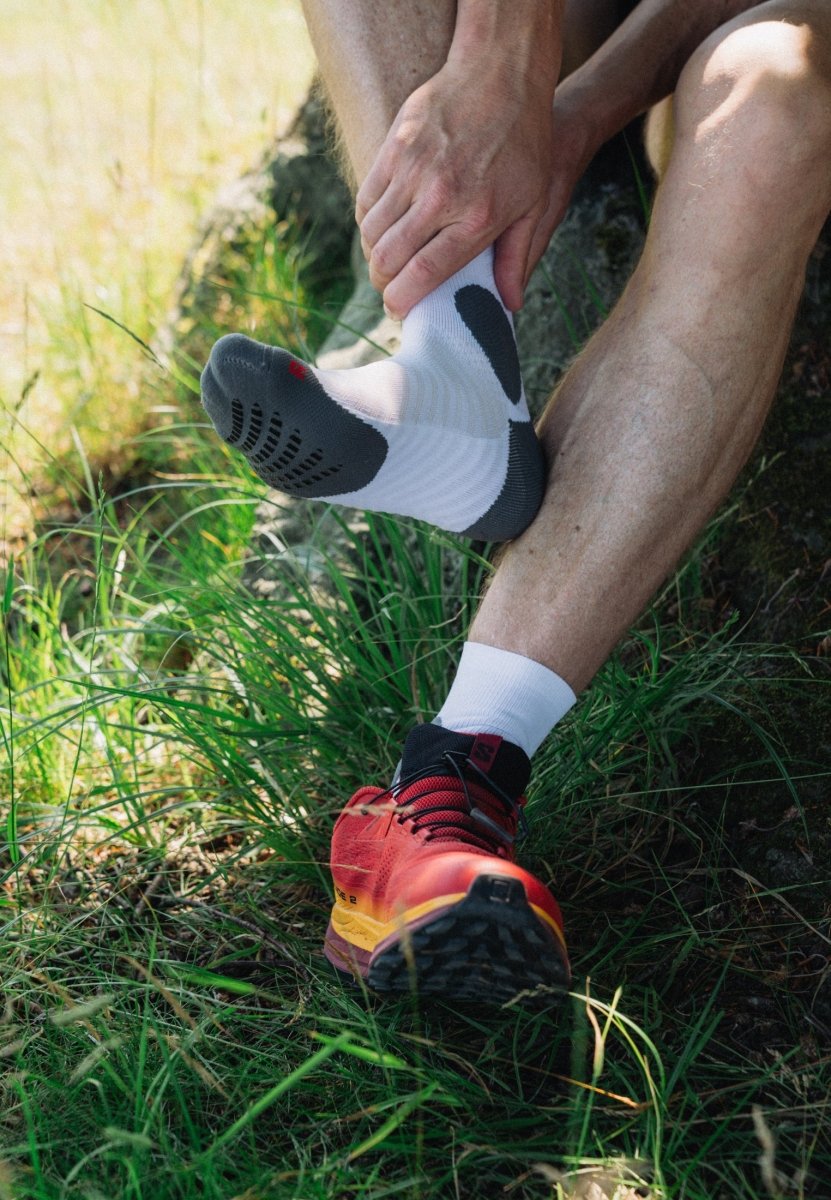 ANTI - SLIP RUNNING SOCKS - DANISH ENDURANCE