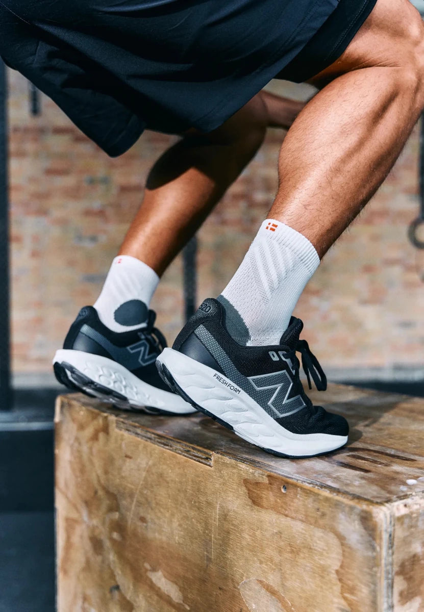 ANTI - SLIP RUNNING SOCKS - DANISH ENDURANCE