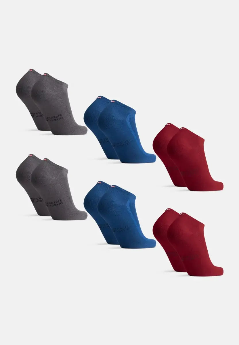 Six pairs of bamboo low-cut socks in gray, blue, and red, arranged in two rows.