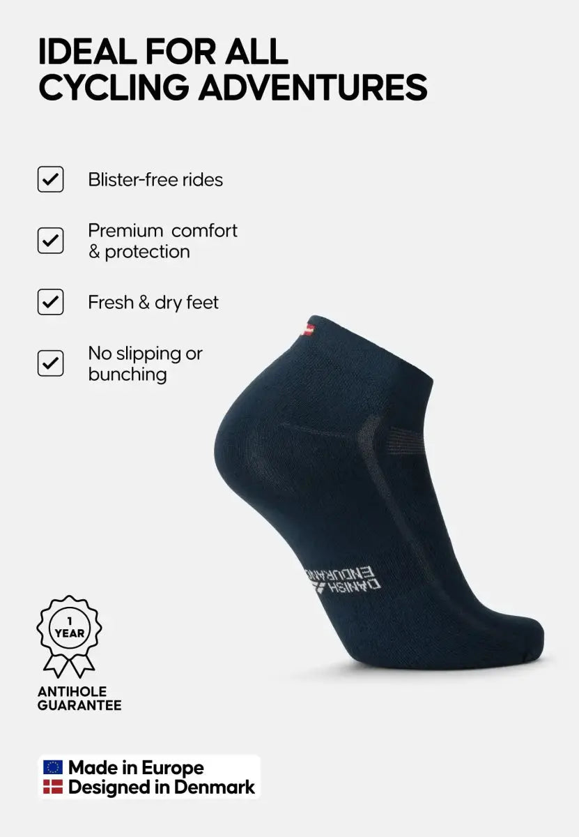 Low-cut cycling sock; blister-free, comfortable, dry feet, antihole guarantee; European made, Danish designed.