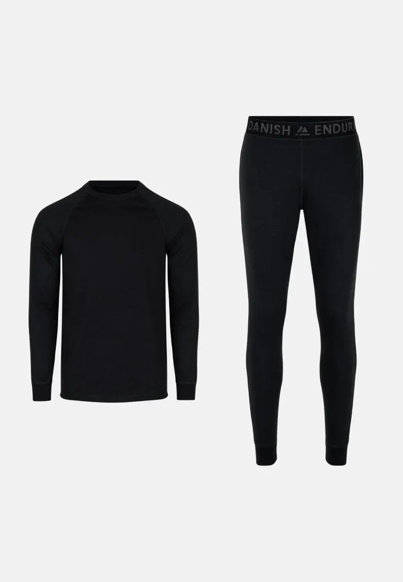 Black thermal underwear set with long-sleeve top and pants.