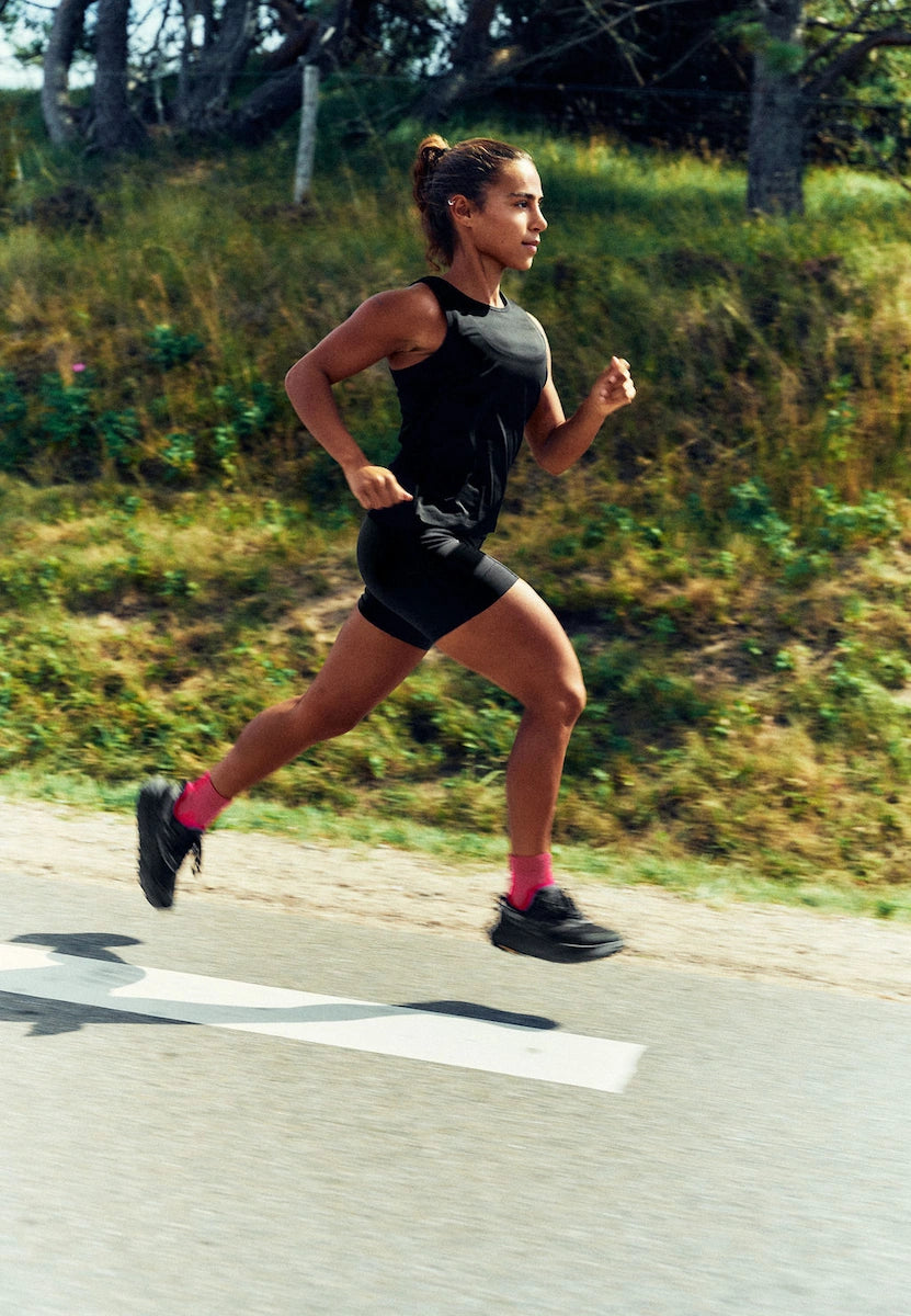 MOMENTUM RUNNING TANK TOP