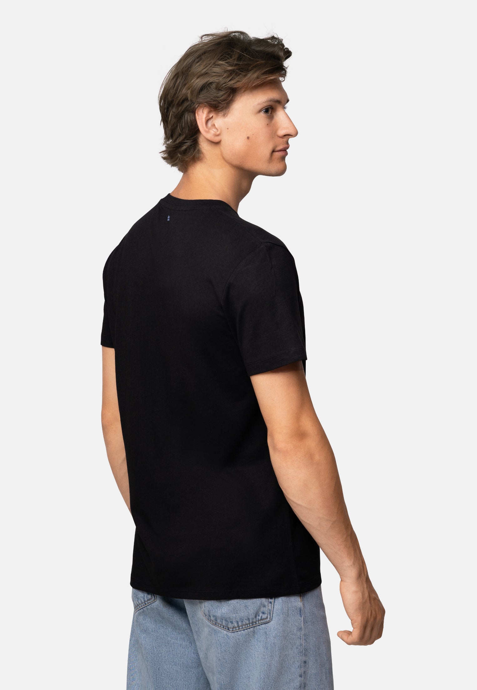 CAMISETA CON CUELLO EN V DE MODAL PARA HOMBRE