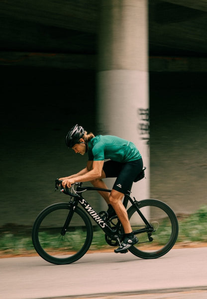 CLASSIC CYCLING BIB SHORTS FOR MEN (Outlet) – DANISH ENDURANCE