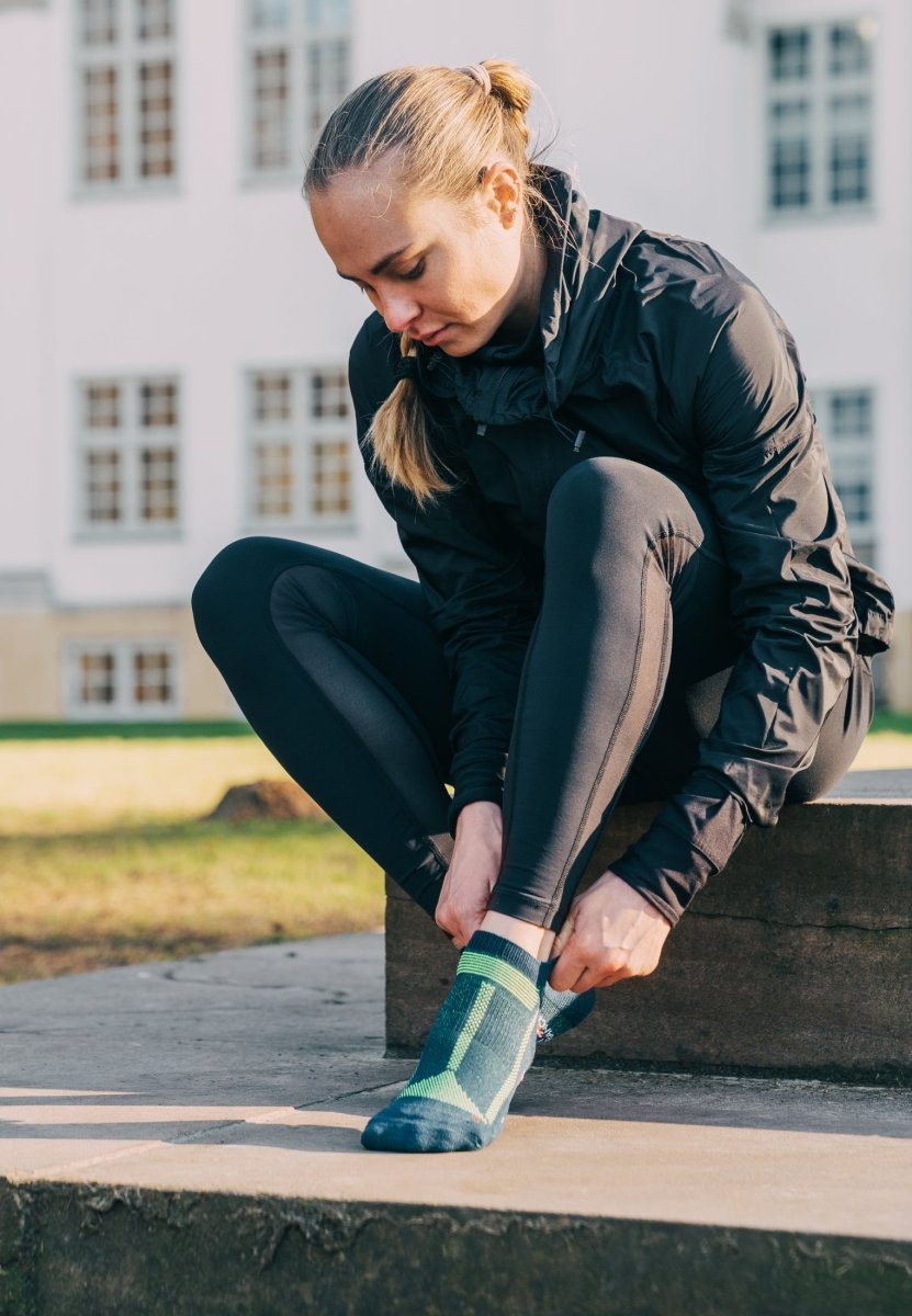 LOW - CUT RUNNING SOCKS FOR LONG DISTANCES - DANISH ENDURANCE