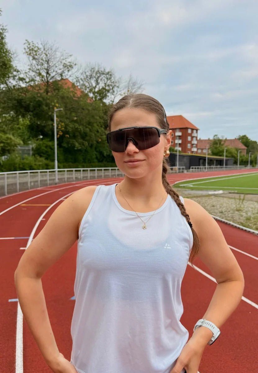 MOMENTUM RUNNING TANK TOP