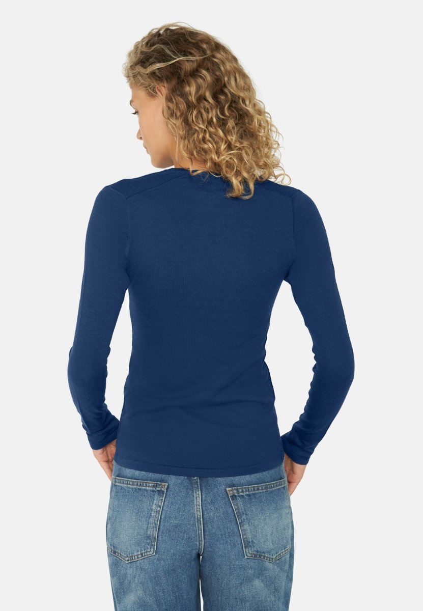 DANISH ENDURANCE Merino Wool Base Layer Long Sleeve Shirt, Breathable &  Moisture-Wicking, for Women, Black, Small : : Clothing, Shoes &  Accessories